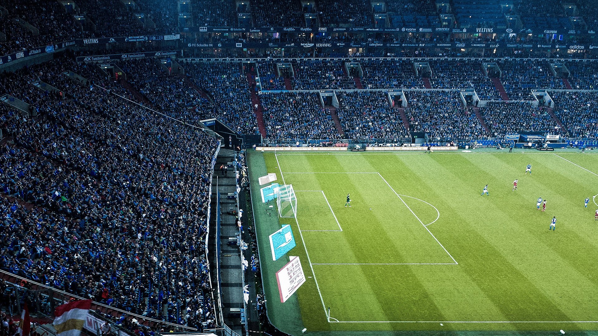 战术镜像下的分野，AC米兰体系如何映照中国足球短板，哈兰德现象揭示现代锋霸本质